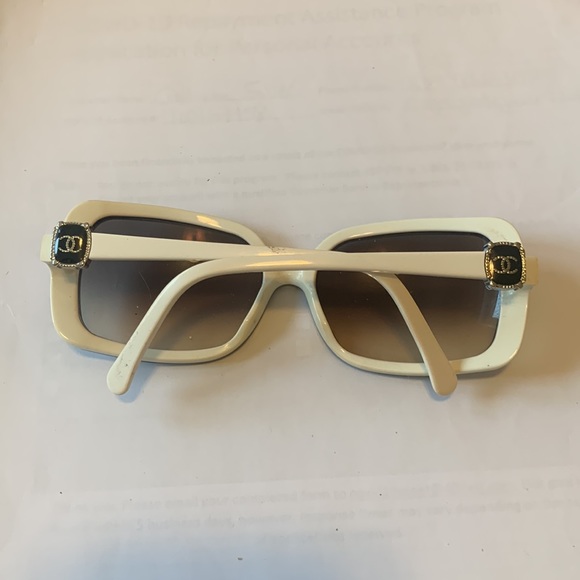 Preloved Chanel prescription frame - Picture 4 of 8